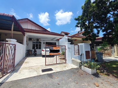 [FOR RENT] Single Storey Terrace @Ayer Keroh Melaka, Partially Furnished, Good Condition, Newly Painted
