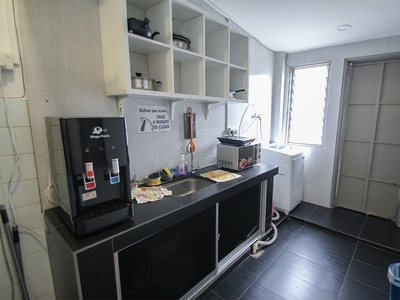 Fully Furnished, Walking Distance to Taylor's Lakeside Campus, Single Room at PJS 7, Bandar Sunway