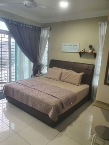 Golden Sand Danga Bay apartment for rent