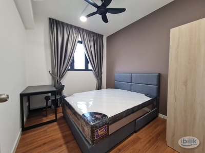 Middle Room at M Vertica KL City Near LRT MRT! Cozy Medium Room at Cheras M Vertica for Rent - FREE Utilities WiFi Cleaning