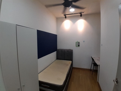 Near MSU, Batu Tiga KTM, Subang, Shah Alam Single Room rent at Residensi Hijauan