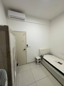 Near Sunway Pyramid, The One Academy, Sunway Mentari, Chinese Female Unit Single Room Rent at Greenfield Residence