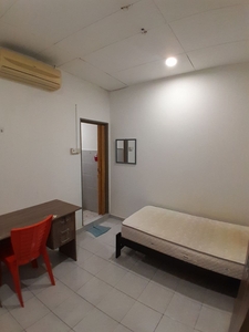Near Taylor University, Sunway University, Single Room attached Bathroom For Rent at PJS7 House