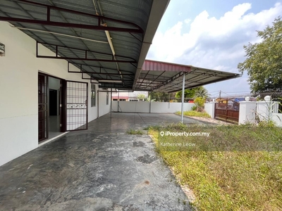 Single Storey Terrace Corner At Puteri Wangsa @ Jalan Lading