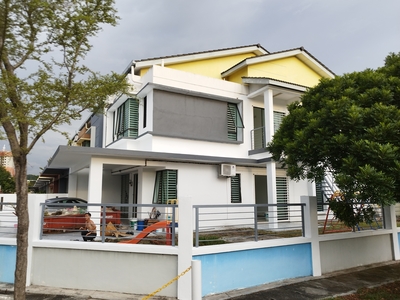 Taman Putra Impiana Double Storey Corner 22x75 House to Let