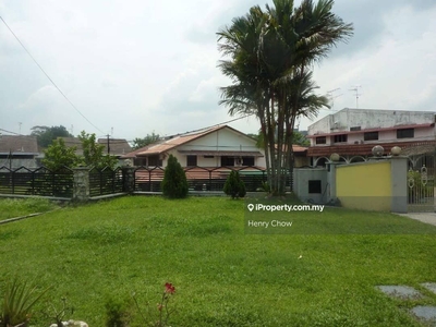 Town Area Bungalow For Sell