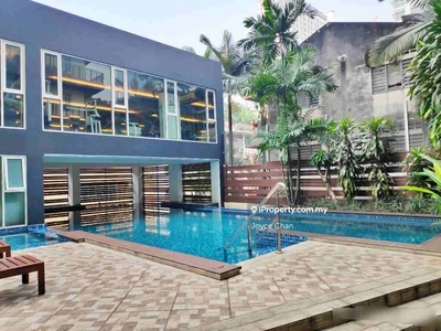 38 Bidara Service Apartment - Opposite Hotel Istana in Bukit Ceylon
