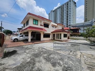 Freehold End Double Storey Semi-Detached House in Ipoh City Centre