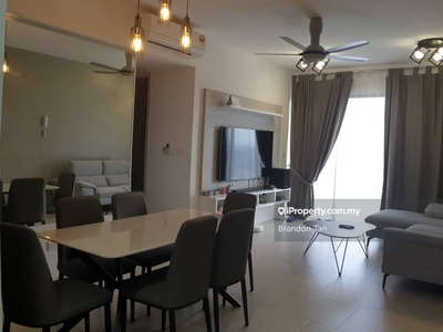 Fully Furnished & Renovated, Biggest unit