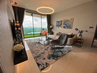 Penthouse Semi-d Condo in Puchong w/reasonable price!