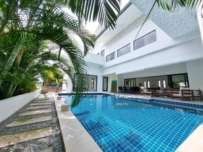 Private Pool, Modern design, newly renovated, Move in Condition
