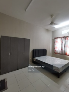 Setia Indah 13 room for rent bathrooms attached