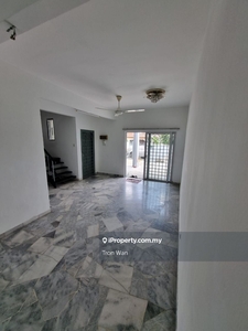 Usj 6 House for rent Walking distance to LRT Station