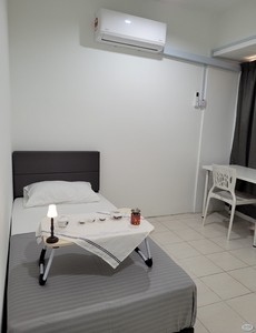 Super Clean Premium Single Room, F/F, Near MRT, Sunway Velocity, Maluri - Female Only