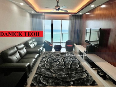 10 Island Resort 1250sf Seaview Condominium Located in Batu Ferringhi