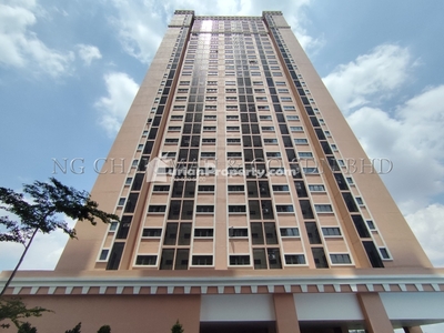 Apartment For Auction at Edusentral