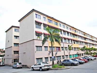 Apartment Idaman Damansara Damai