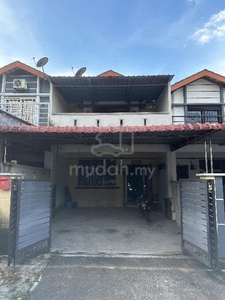 Double Storey Jalan Merak 3 Taman Scientex For Rent