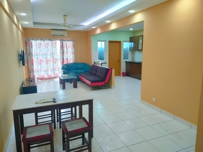 First residence condo for rent with full furnished conditon location kepong