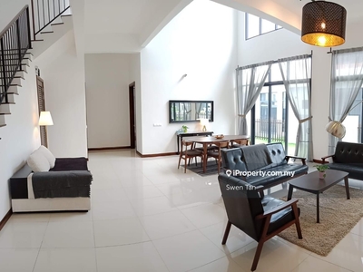 Fully Furnished Semi D Villa For Rent