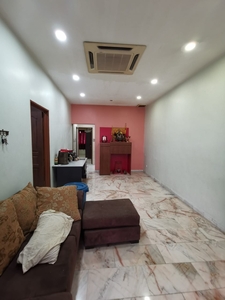Jalan Teratai , Taman Johor Jaya / Single Storey / Fully Renovation / 2 Bedroom