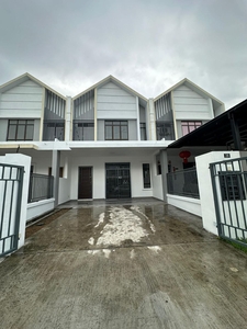Pasir Gudang Meridin East Double storey house for rent