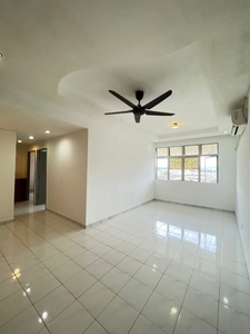 Rose Villa Apartment @ Kulai Johor, Medium Cost Apartment, 3 Bedrooms For Rent