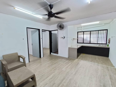 Selesa Jaya Flat @ Taman Selesa Jaya Skudai Ground Floor Renovated unit