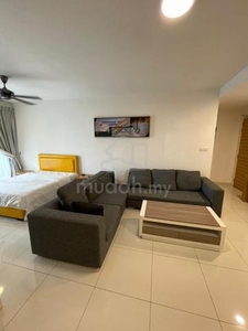 TEEGA SUITE puteri habour nice renovated facing seaview 15 min to TUAS