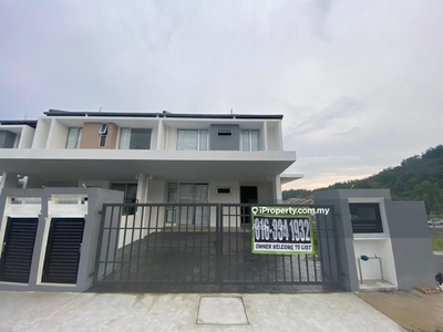 Terrace house for Sale