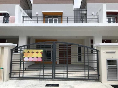 BANDAR SPRINGHILL PD LUKUT DOUBLE STOREY FOR RENT