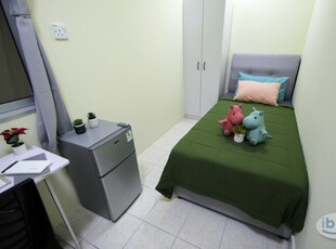 Female Unit Single Room with Fan Only, Palm Spring, Kota Damansara near to MRT Surian, Tropicana gardens Mall, Sunway Nexis, Giza, The Strand