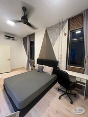 Fully Furnished Master room for rent at Parkhill Residence Walking Distance Lrt Bukit Jalil