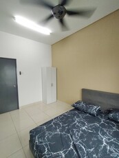 [Include 1 parking] Middle Room at Saville, Kajang