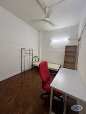 [❤️‍ Low Deposit❤️‍ ][Available Now ][Super Comfortable Room ️]Master Room at SS2, Petaling Jaya