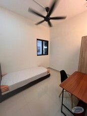 Low Deposit Cozy Room &Private Room @ Old Klang Road Walking Distance to KTM