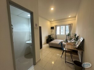 Master Room 2min Walk to MRT & Pavillion !! [ Bukit Damansara D28 ] Fully Furnished attach & Private Bathroom near BSC & Damansara Mall