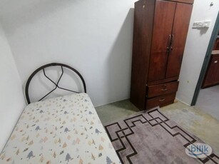 Middle Room at Bandar Baru Kundang, Rawang