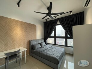 Female Middle Room at M Vertica KL City Residences, Cheras