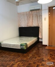 Middle Room at SS17, Subang Jaya