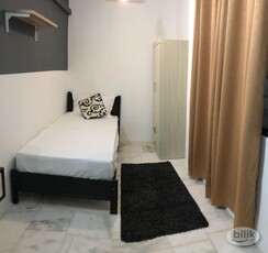 Move in immediately❗ Single Room at Taman Wawasan Puchong