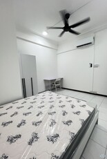 Newly Renovated Fully Furnished Middle Bedroom at Bukit OUG Condo, Bukit Jalil Awan Besar LRT Station