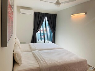 Second Master Room with Balcony (with shared bathroom) at Taman Tas Commercial Area