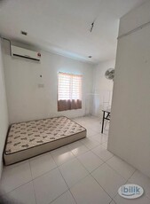 START FROM RM500 MIDDLE ROOM FOR RENT AT SETIA PERDANA VERY NEAR TO SETIA CITY MALL ONLY 3 MIN DRIVING CAR PARKING IS FREE AND AVAILABLE