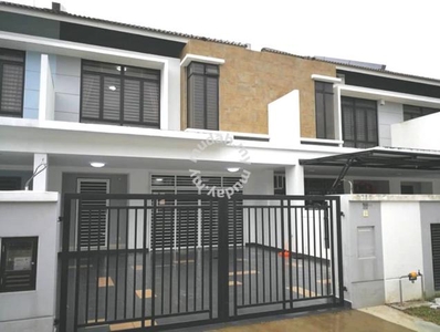 Modern dan dekat dalam bandar Double Storey Terrace,Samariang,Kuching