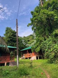 Tanah Kampung Salang Pulau Tioman 3 acre with chalet for sale