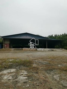 Ulu Choh, Pekan Nanas, beside main road, land with building(MBIP licen