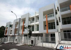 3 bedroom Townhouse for sale in Petaling Jaya