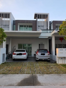 2 Storey Brand New Fully Renovated @cyber south