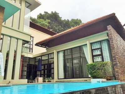Bukit Gita Bayu 3-Storey Fully Renovated Bungalow, Seri Kembangan Serdang, Balakong FOR SALE